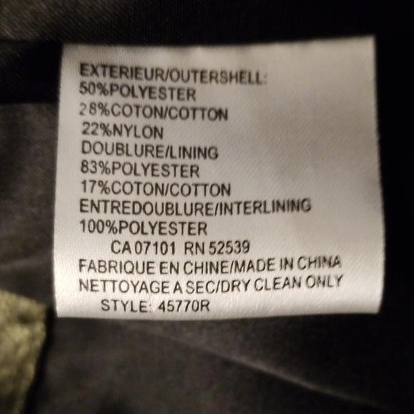 SHE'S ELECTRICIFYING❣️ Stunning metallic olive green jacket - Picture 8 of 8